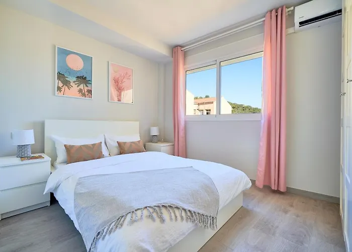Charming And Bright Flat In The Heart Of Malaga